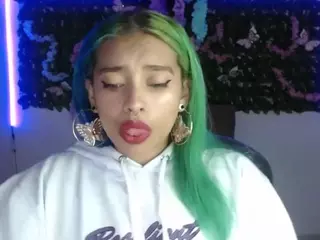Cristalraven's Live Sex Cam Show