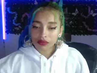 Cristalraven's Live Sex Cam Show