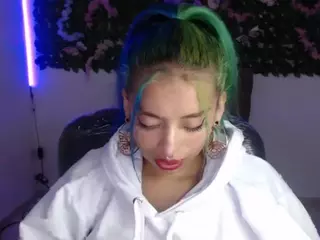 Cristalraven's Live Sex Cam Show