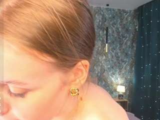 edlindollins's CamSoda show and profile