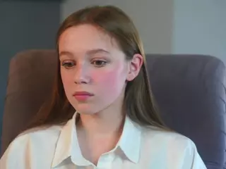 GillianBillingsley's Live Sex Cam Show