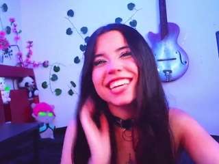 kittyuwuexe Live Webcam on CamSoda