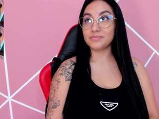 kristal27 Live Webcam on CamSoda