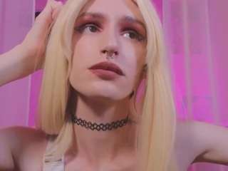 madi-snow Live Webcam on CamSoda