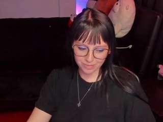 twerk  blowjob  brown eyes...