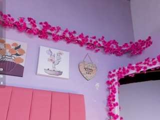 shantallvegga1 live webcam show