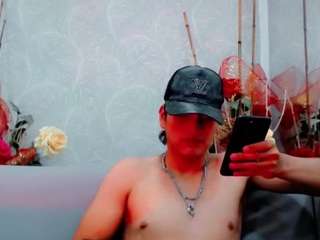 diiaz-maiicol Live Webcam on CamSoda