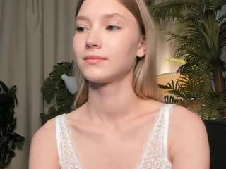 esmagreaves Webcam Model Profile