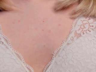 esmagreaves's CamSoda show and profile