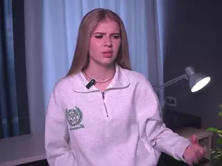 FlairHessey's Live Sex Cam Show