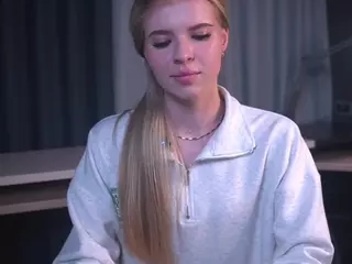 FlairHessey's Live Sex Cam Show