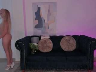 isabela-romano26 Live Webcam on CamSoda