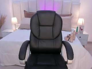  isabela-romano26 chat room