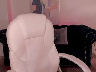 saskia-litt Live Webcam on CamSoda