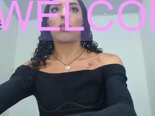 evelynquee Live Webcam on CamSoda