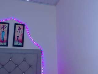 evelynquee Live Webcam on CamSoda