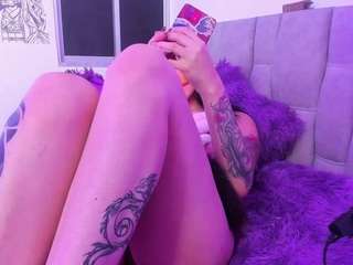 kuro-vall Live Webcam on CamSoda