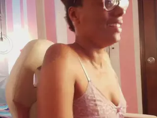 MatildaLujan's Live Sex Cam Show