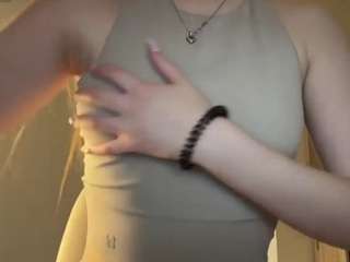 miraemberly Live Webcam on CamSoda