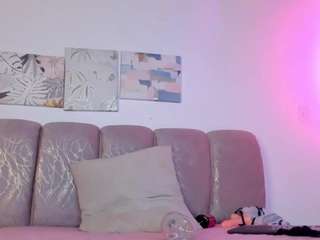 bella-rivers Live Webcam on CamSoda