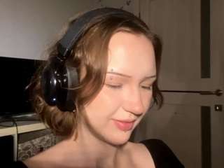 tesla-model-y Live Webcam on CamSoda