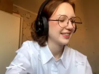 TESLA-Model-Y's Live Sex Cam Show