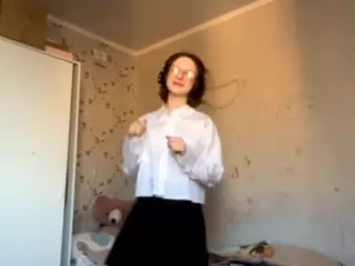 TESLA-Model-Y's Live Sex Cam Show