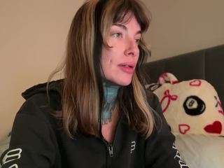 airgead's CamSoda show and profile