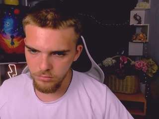 aron-black1 Live Webcam on CamSoda