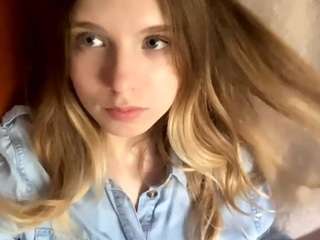 cwenhanchett Live Webcam on CamSoda