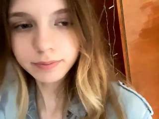 cwenhanchett Live Webcam on CamSoda