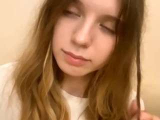 cwenhanchett Live Webcam on CamSoda