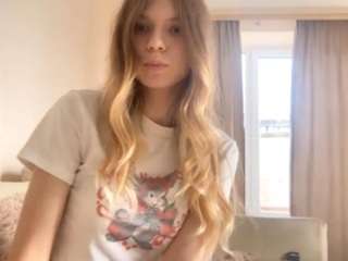 cwenhanchett Live Webcam on CamSoda