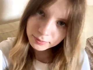 cwenhanchett Live Webcam on CamSoda