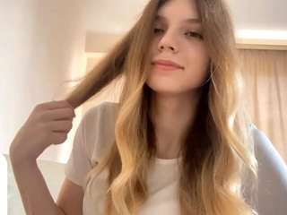 cwenhanchett Live Webcam on CamSoda
