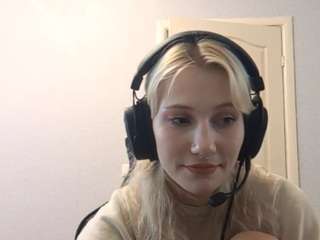 dorettabelding's CamSoda show and profile