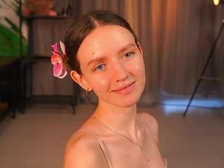 lorettadewberry webcam model