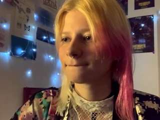 maygaillard Live Webcam on CamSoda