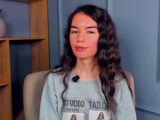 merciacatlow's CamSoda show and profile
