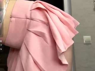 oradoggett's CamSoda show and profile