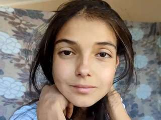 rowenaayres Live Webcam on CamSoda