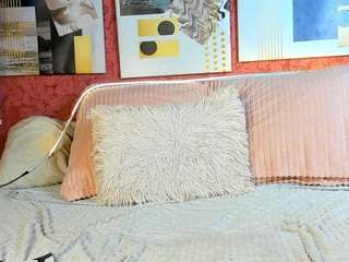 le modèle slyfoxtales est en webcam porno dans un show sur le site camsoda, il possède les tags suivants: ahegao,pussy,young adult,upskirt,twerk,toys,thin,teen 18,tease,spanking,skinny,athletic,shaved pussy,orgasm,doggy style,blowjob,brown eyes,camel toe,naked,dildo or vibrator