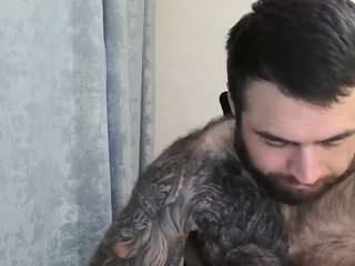 aaron-royal Live Webcam on CamSoda