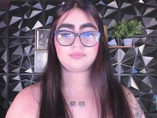 Live webcam model apriiilfox on Soda Cams