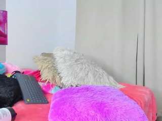 ashly-pnik1 Live Webcam on CamSoda