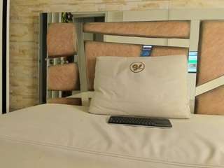  brandy-bonnet chat room