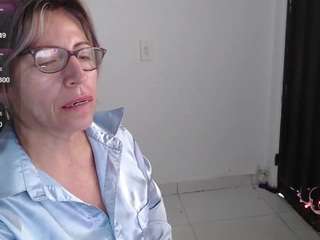 chayla-ruiz webcam model