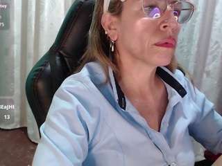 chayla-ruiz Live Webcam on CamSoda