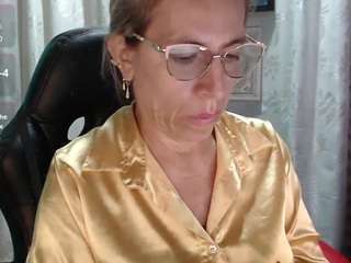 chayla-ruiz's CamSoda show and profile