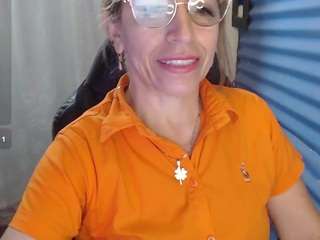 chayla-ruiz's live room